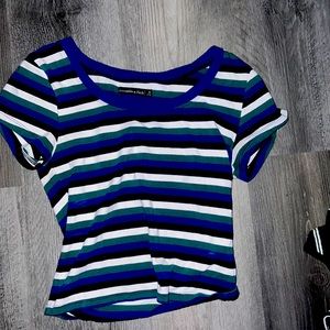Abercrombie & Fitch crop stripe T- shirt